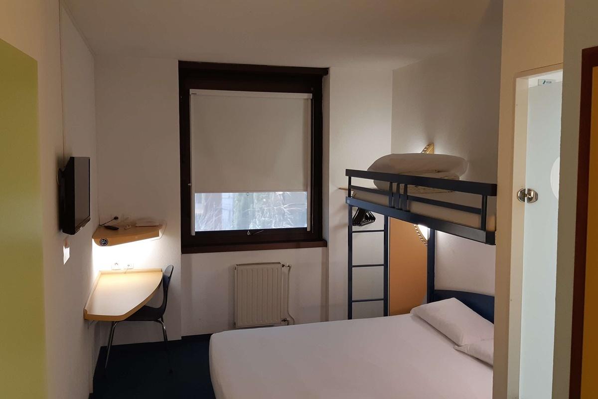 Kyriad Direct Montauban Centre エクステリア 写真
