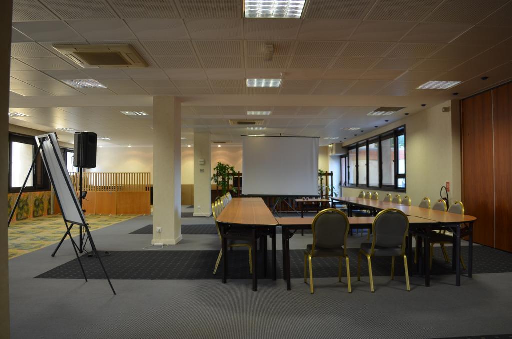 Kyriad Direct Montauban Centre エクステリア 写真